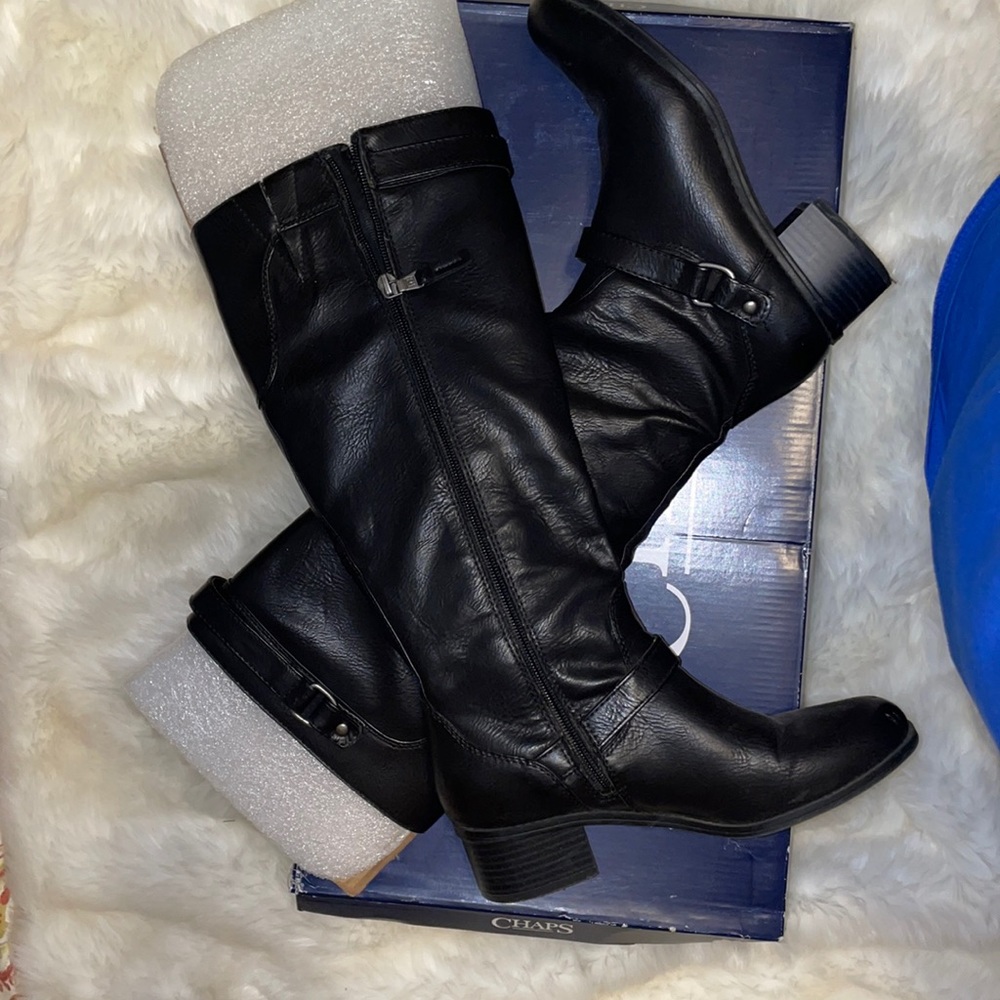 Chaps black, size 7, knee boots.